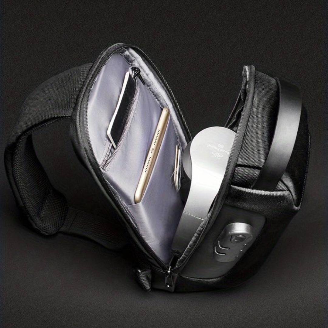 NOCTIS Crossbody Bag